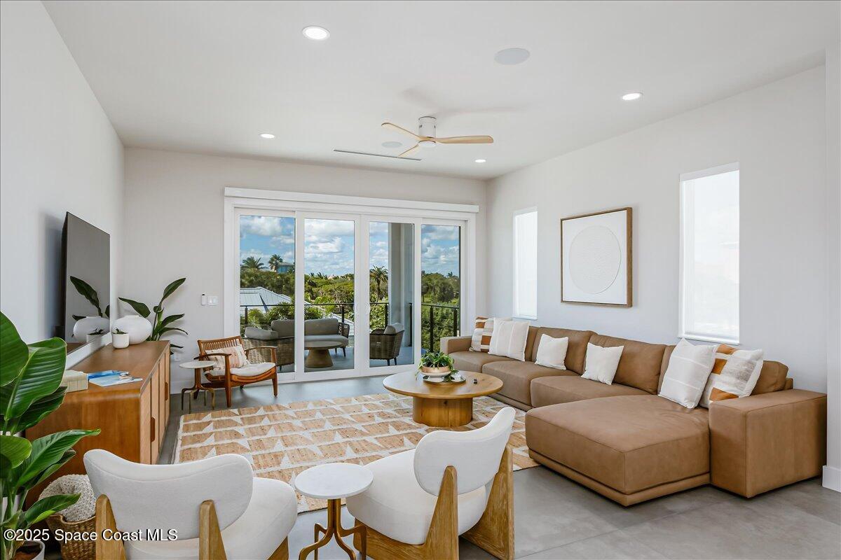 Cocoa Beach, Florida, 32931, United States, 5 Bedrooms Bedrooms, ,4 BathroomsBathrooms,Residential,Active,1954326