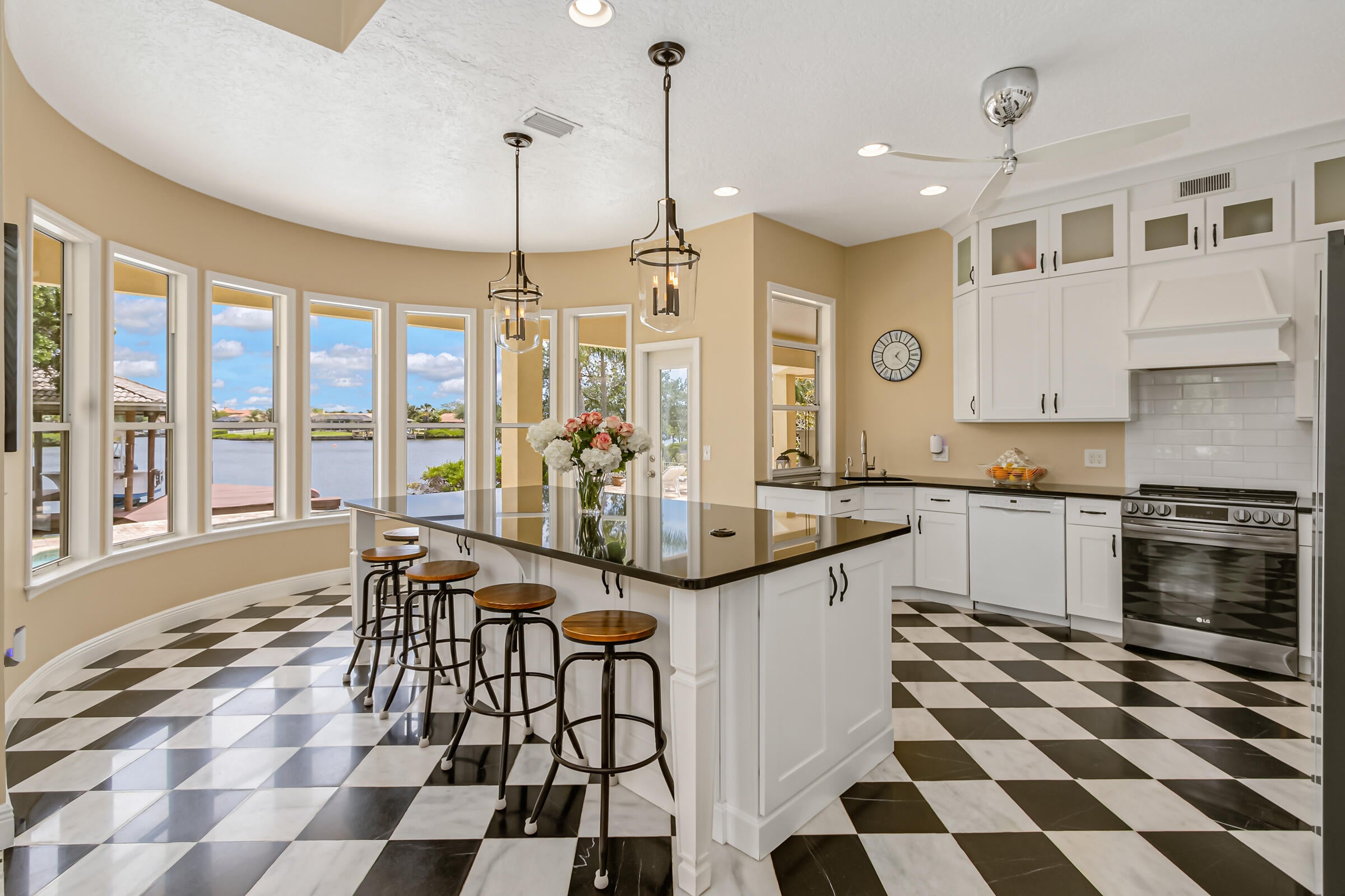 Satellite Beach, Florida, 32937, United States, 5 Bedrooms Bedrooms, ,5 BathroomsBathrooms,Residential,Active,1770170