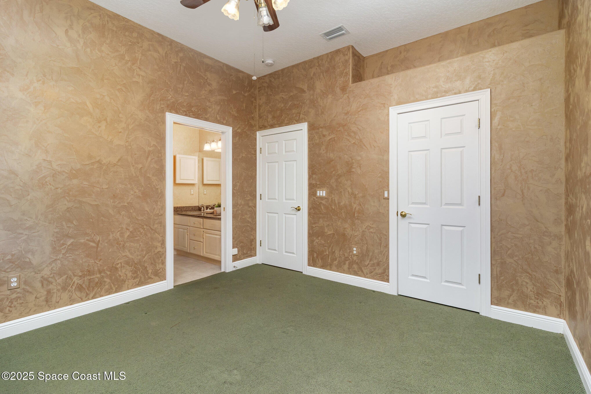 Palm Bay, Florida, 32909, United States, 5 Bedrooms Bedrooms, ,5 BathroomsBathrooms,Residential,Active,1914822