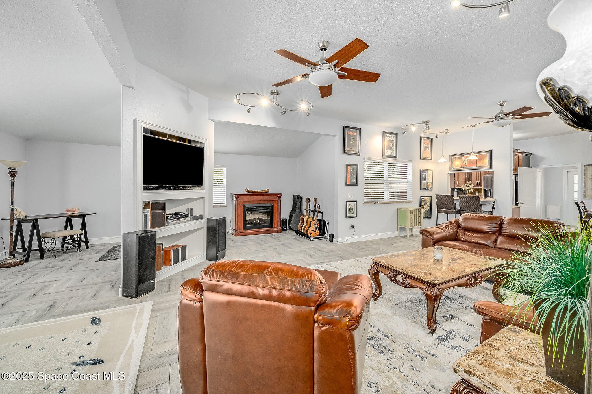 Melbourne, Florida, 32901, United States, 2 Bedrooms Bedrooms, ,2 BathroomsBathrooms,Residential,Active,1902939