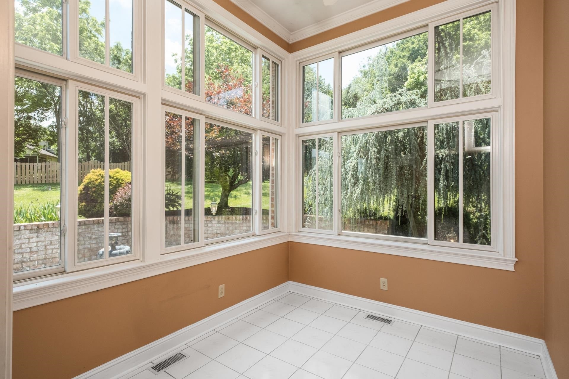 Rockingham, Virginia, 22801, United States, 5 Bedrooms Bedrooms, ,4 BathroomsBathrooms,Residential,Active,1973274