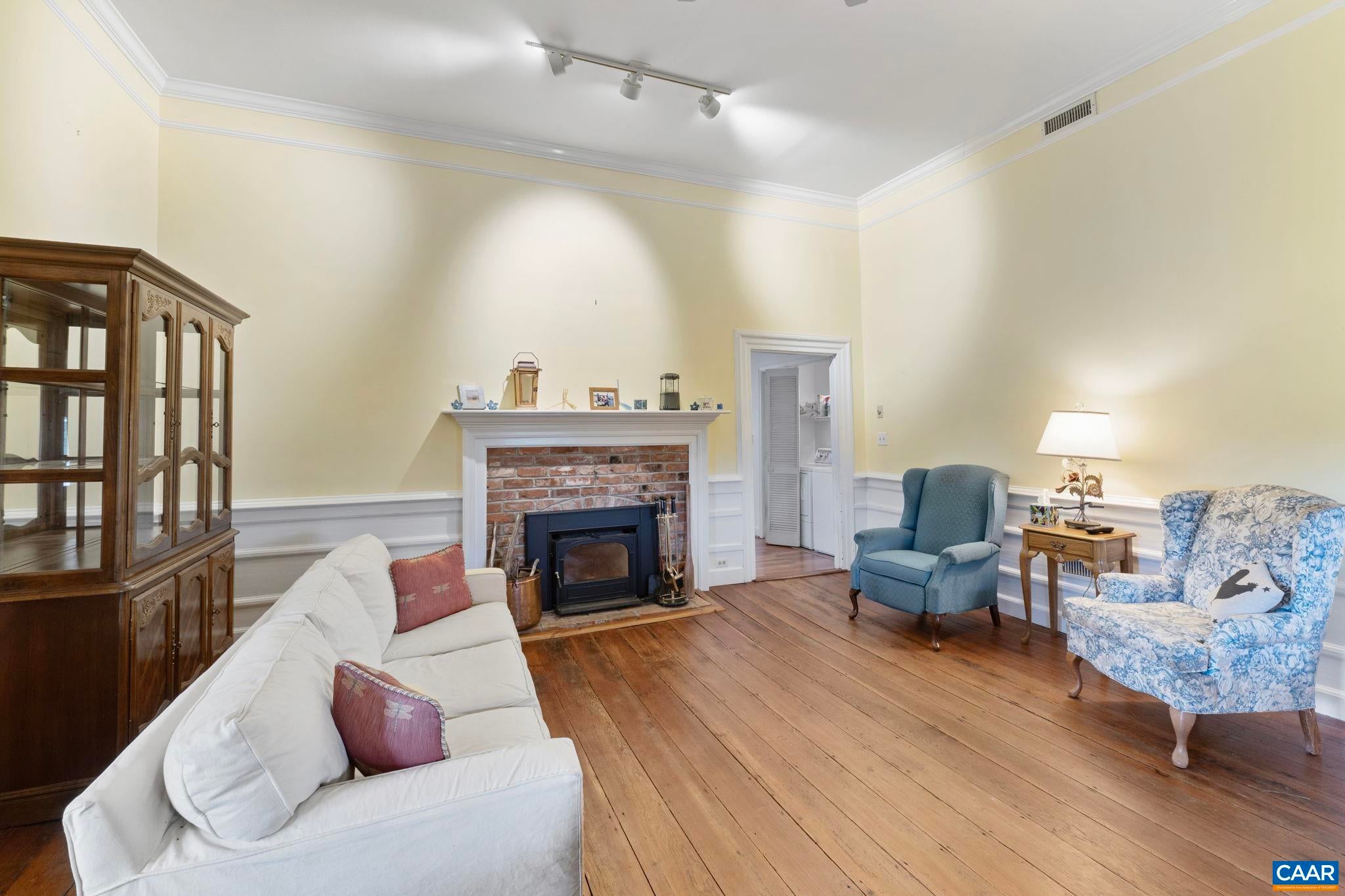 Howardsville, Virginia, 24562, United States, 2 Bedrooms Bedrooms, ,2 BathroomsBathrooms,Residential,Active,1952295