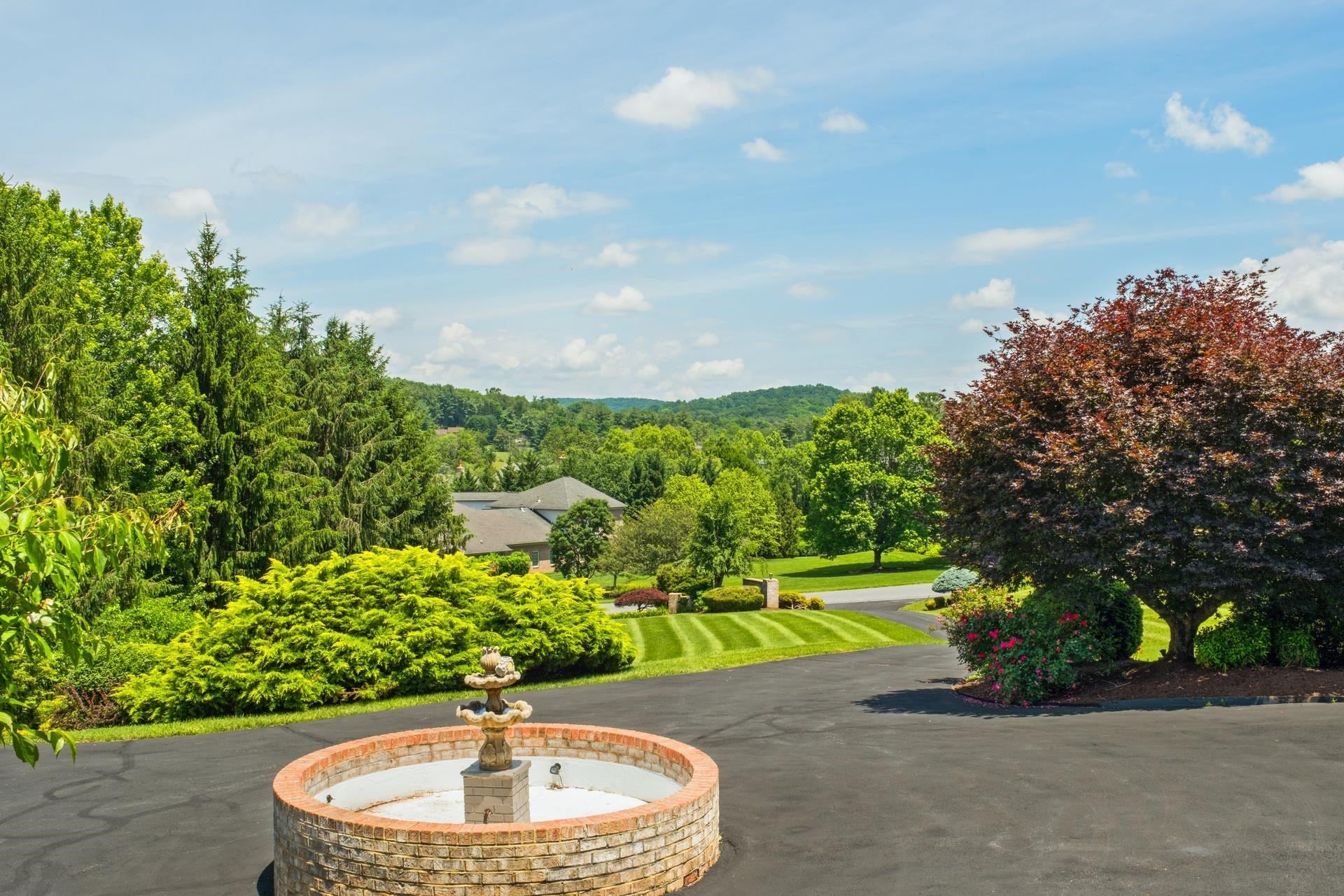 Rockingham, Virginia, 22801, United States, 5 Bedrooms Bedrooms, ,4 BathroomsBathrooms,Residential,Active,1973274