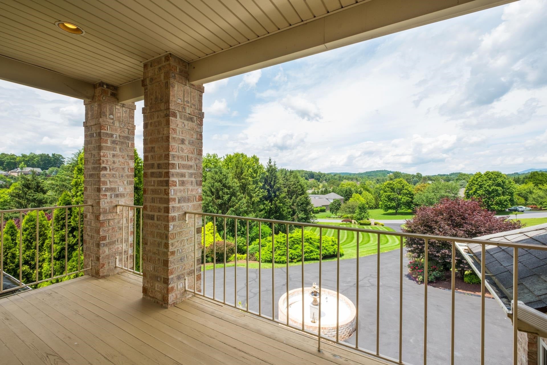 Rockingham, Virginia, 22801, United States, 5 Bedrooms Bedrooms, ,4 BathroomsBathrooms,Residential,Active,1852694