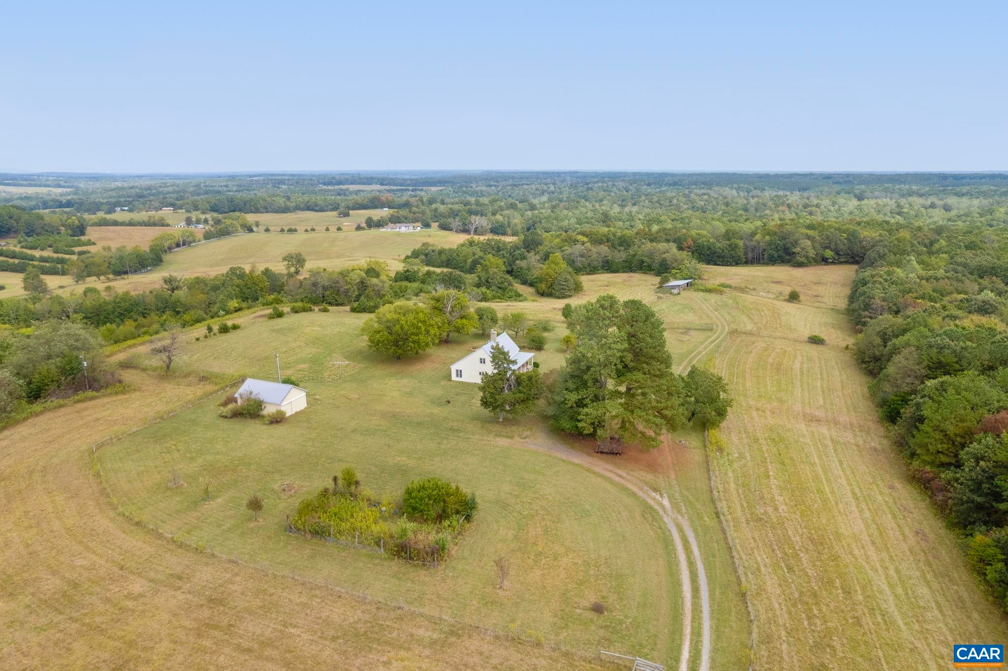 Howardsville, Virginia, 24562, United States, 2 Bedrooms Bedrooms, ,2 BathroomsBathrooms,Residential,Active,1952295