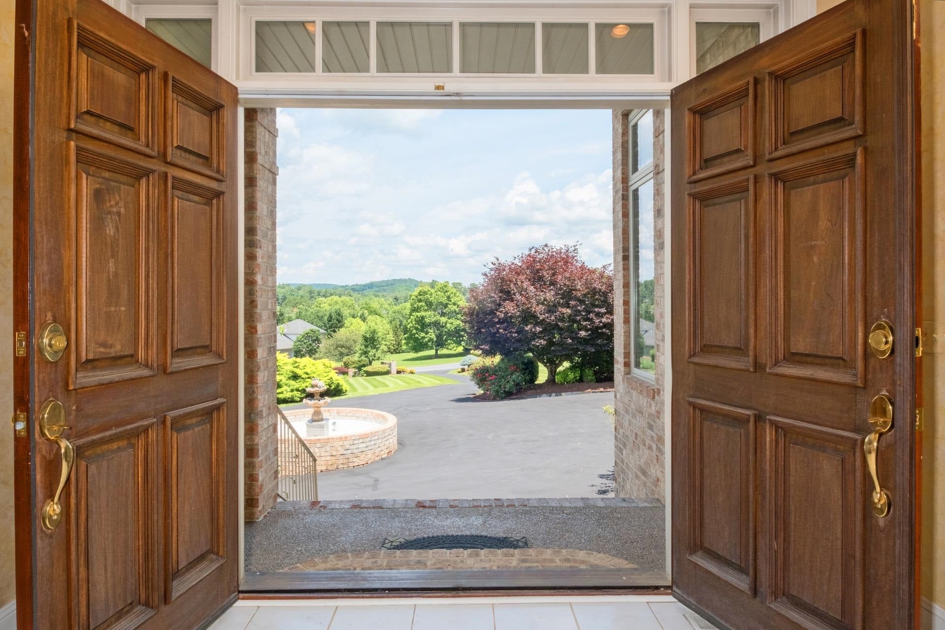 Rockingham, Virginia, 22801, United States, 5 Bedrooms Bedrooms, ,4 BathroomsBathrooms,Residential,Active,1973274