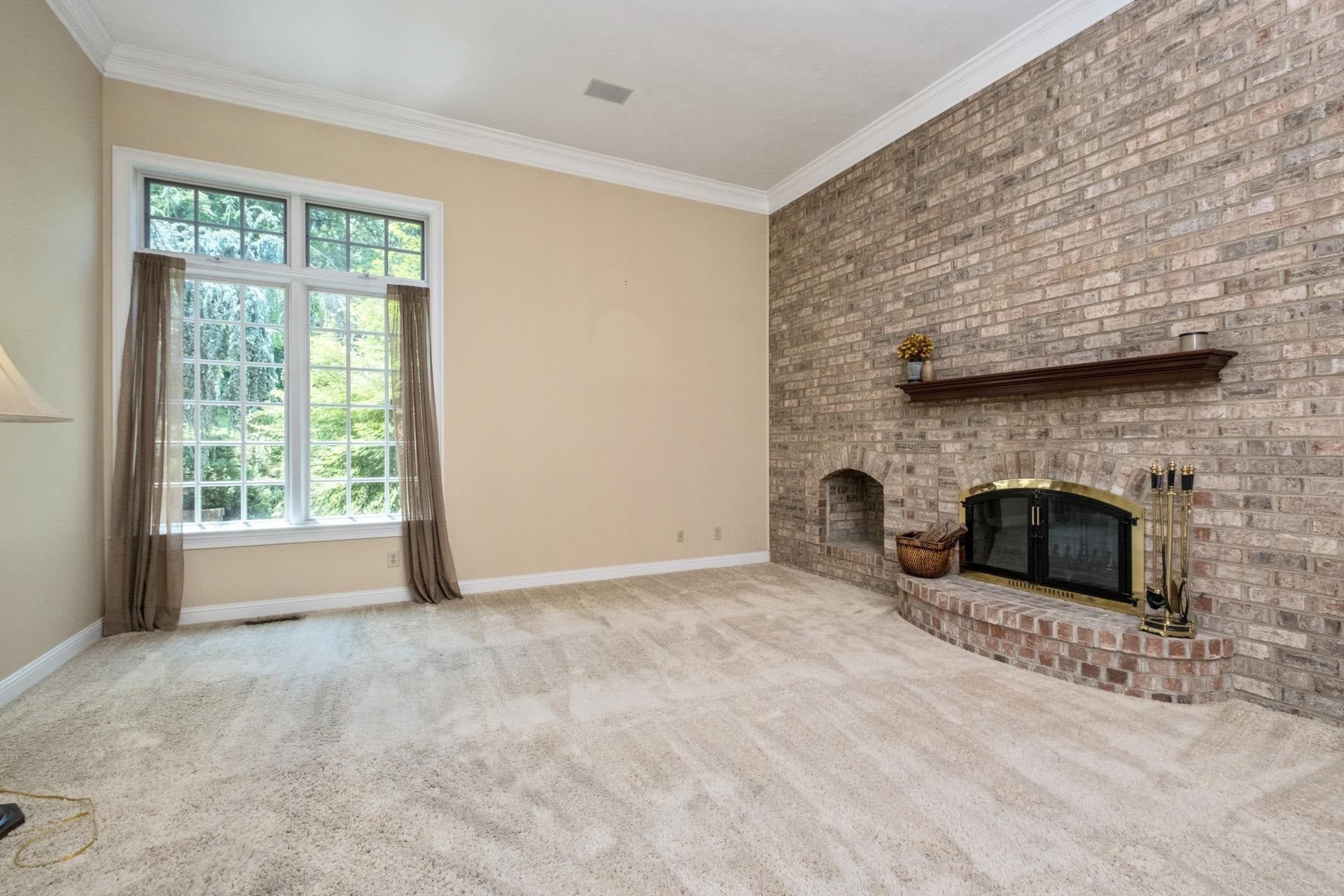 Rockingham, Virginia, 22801, United States, 5 Bedrooms Bedrooms, ,4 BathroomsBathrooms,Residential,Active,1852694