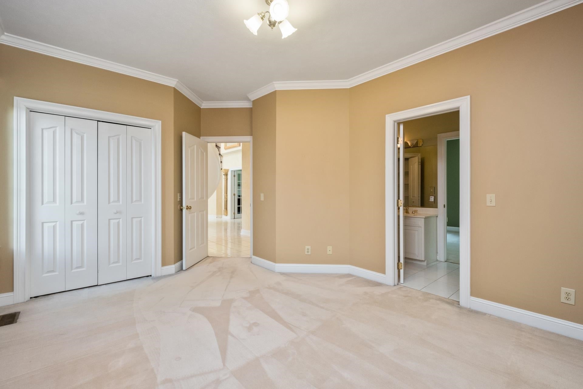 Rockingham, Virginia, 22801, United States, 5 Bedrooms Bedrooms, ,4 BathroomsBathrooms,Residential,Active,1973274