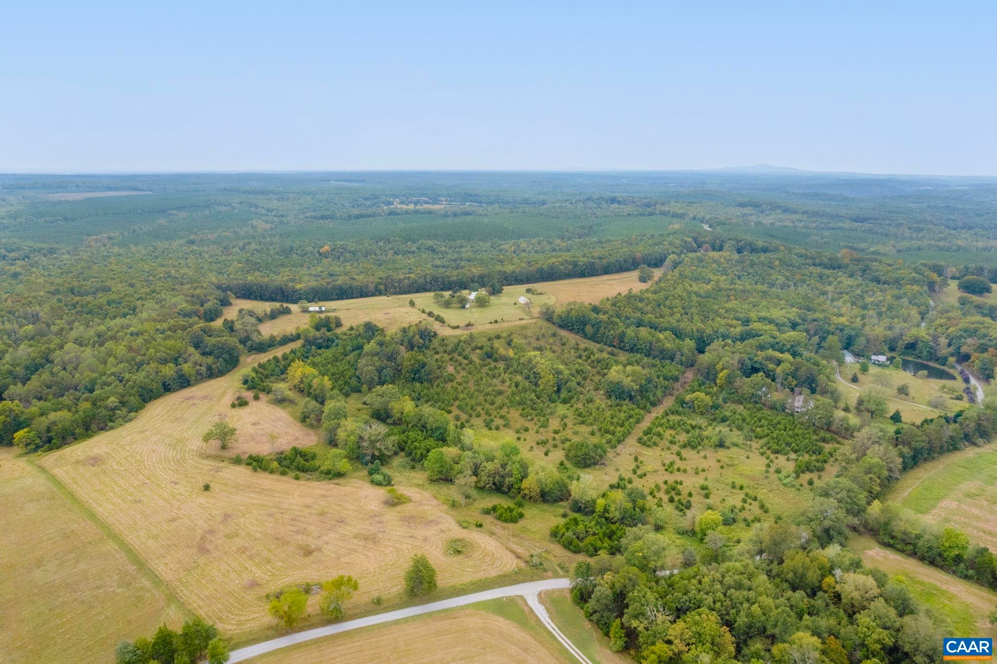 Howardsville, Virginia, 24562, United States, 2 Bedrooms Bedrooms, ,2 BathroomsBathrooms,Residential,Active,1952295