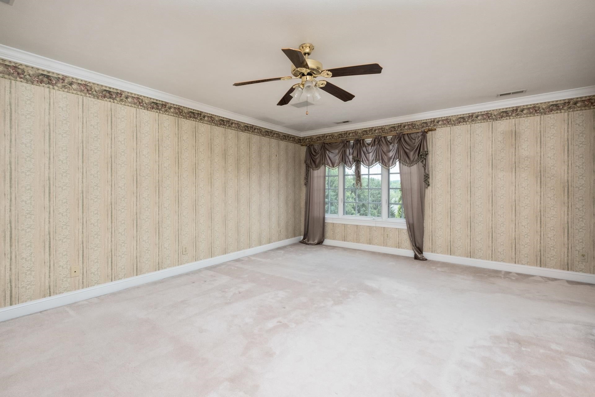 Rockingham, Virginia, 22801, United States, 5 Bedrooms Bedrooms, ,4 BathroomsBathrooms,Residential,Active,1973274