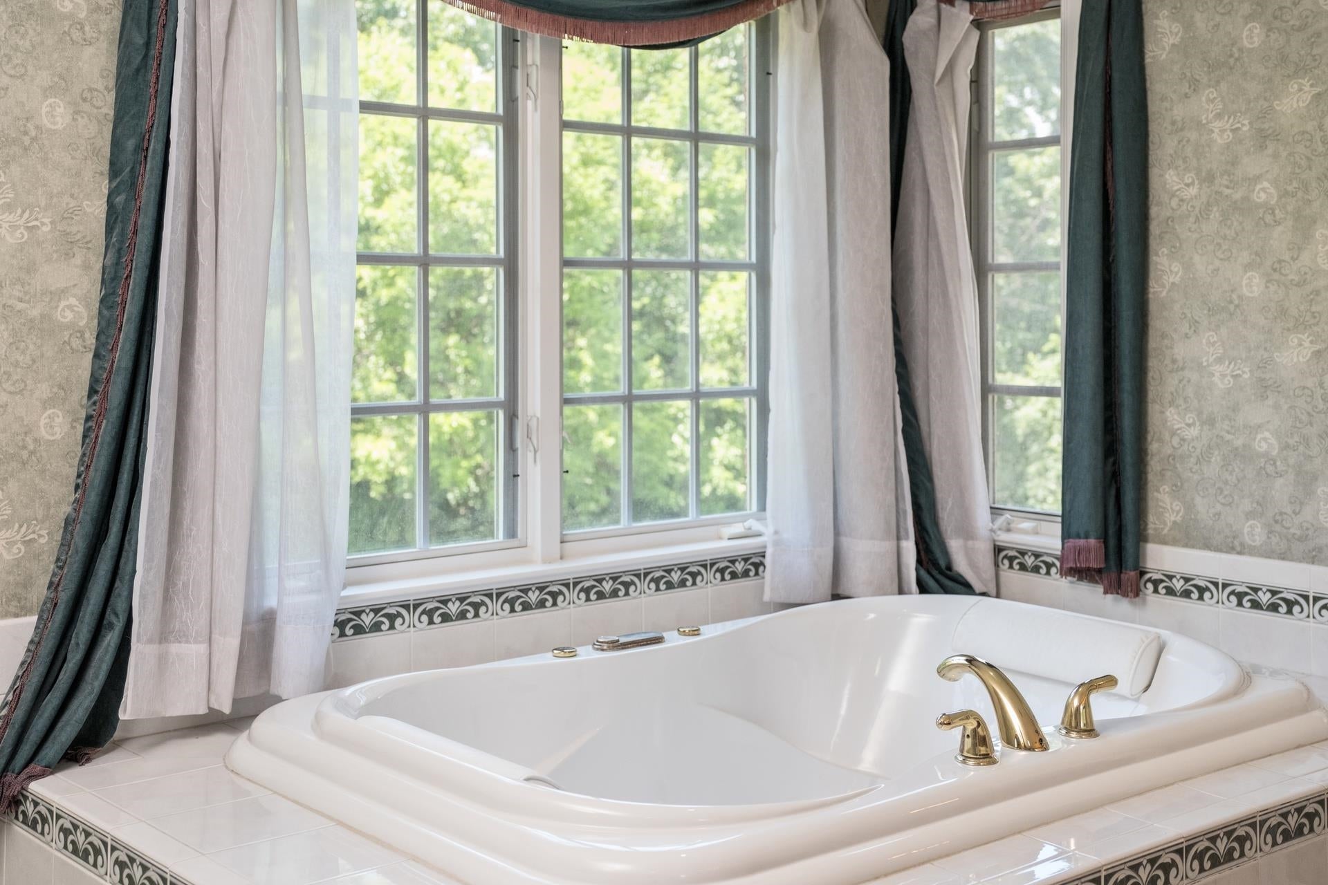 Rockingham, Virginia, 22801, United States, 5 Bedrooms Bedrooms, ,4 BathroomsBathrooms,Residential,Active,1973274