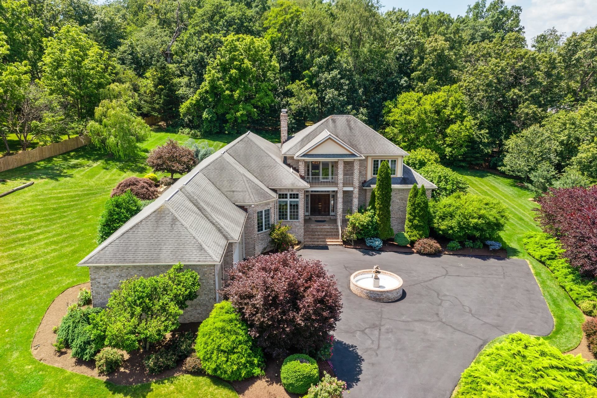 Rockingham, Virginia, 22801, United States, 5 Bedrooms Bedrooms, ,4 BathroomsBathrooms,Residential,Active,1852694