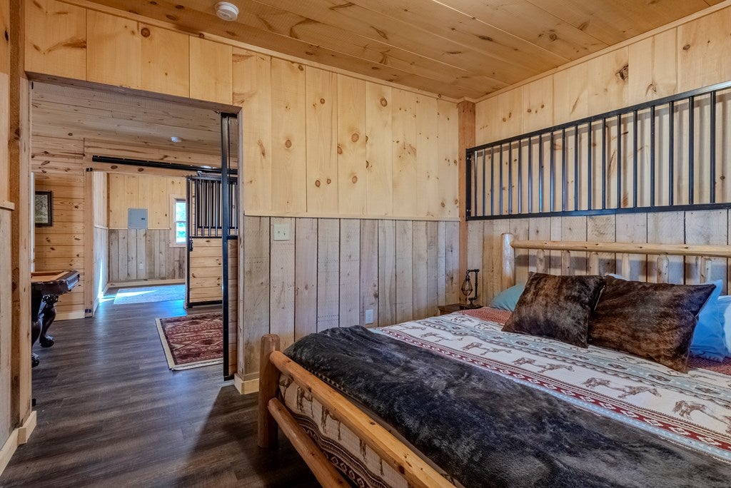 Otto, North Carolina, 28763, United States, 4 Bedrooms Bedrooms, ,6 BathroomsBathrooms,Residential,Active,2007240