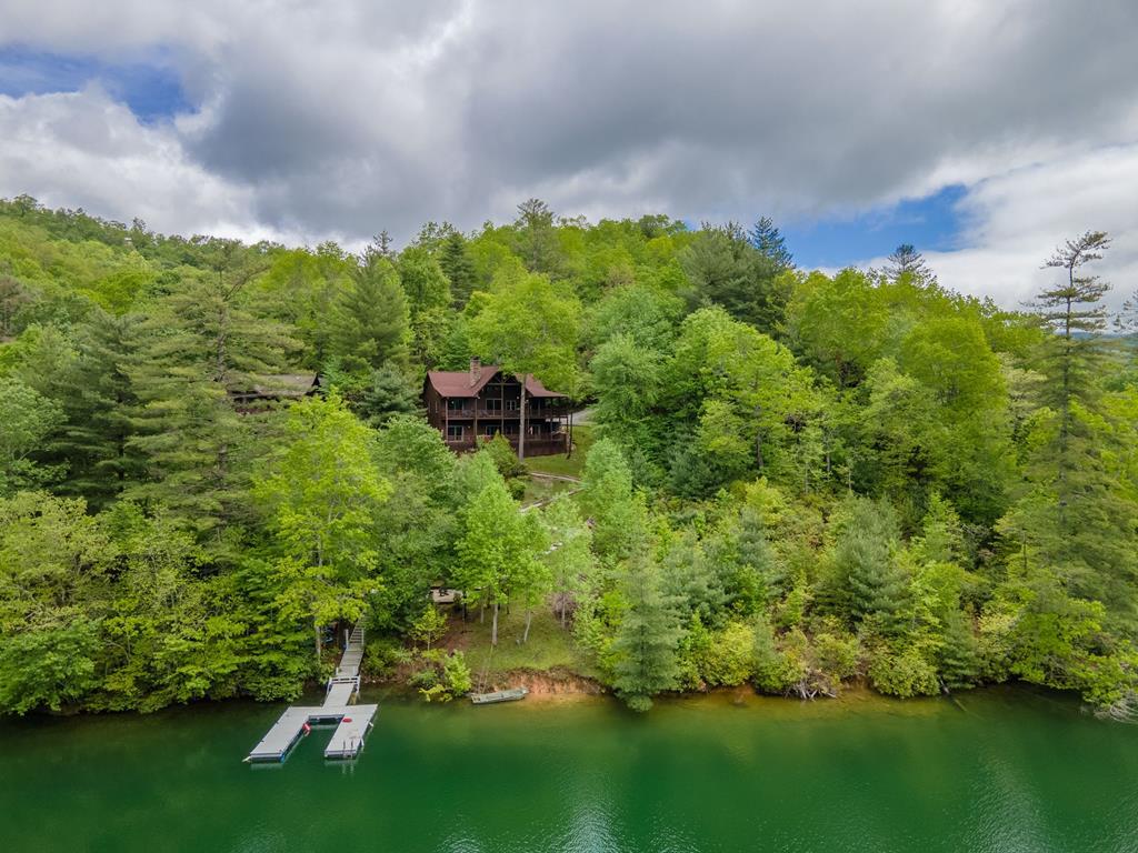 Topton, North Carolina, 28781, United States, 3 Bedrooms Bedrooms, ,4 BathroomsBathrooms,Residential,Active,2007166