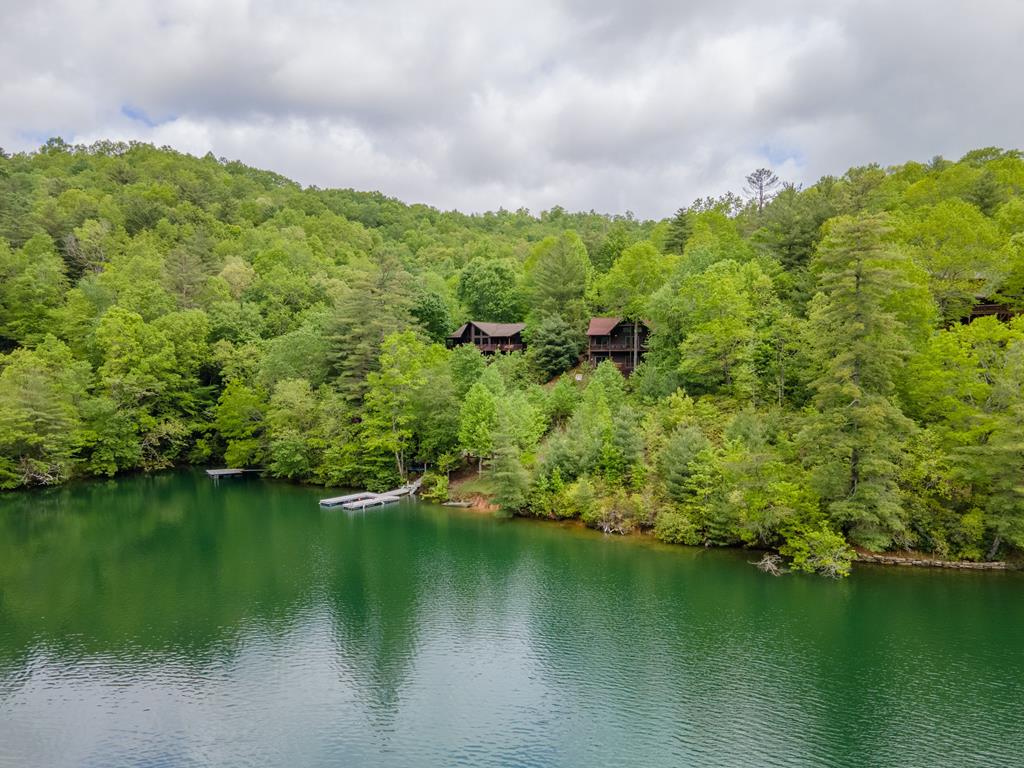 Topton, North Carolina, 28781, United States, 3 Bedrooms Bedrooms, ,4 BathroomsBathrooms,Residential,Active,2007166