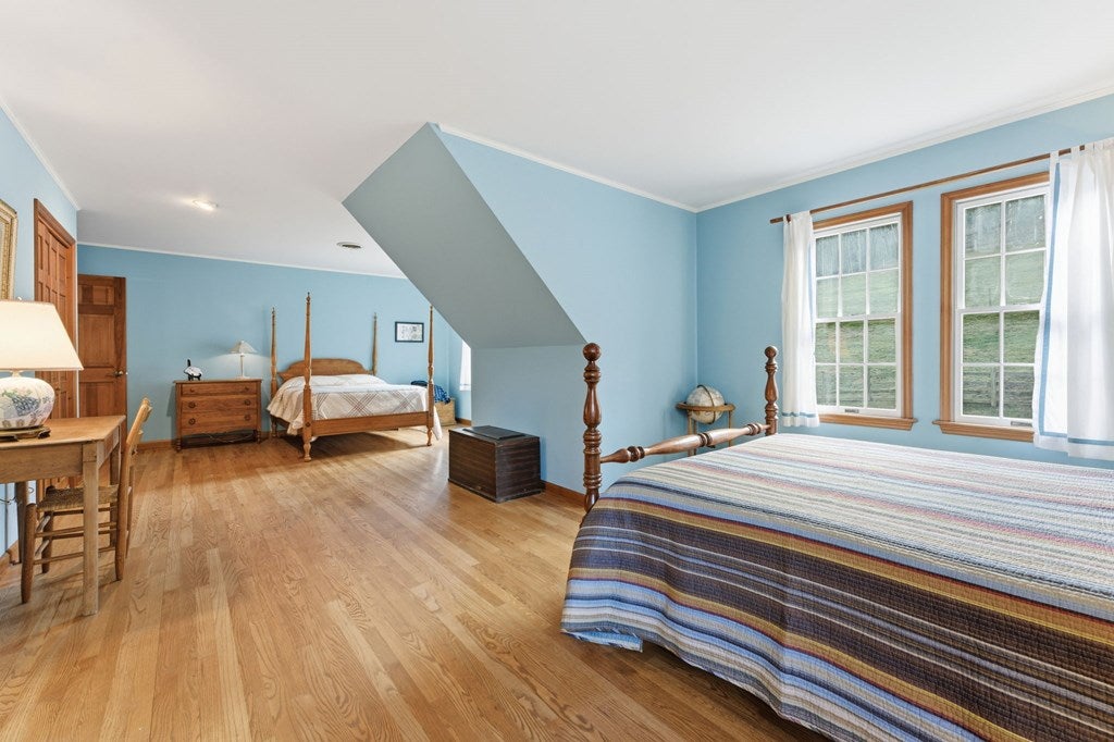 Franklin, North Carolina, 28734, United States, 3 Bedrooms Bedrooms, ,4 BathroomsBathrooms,Residential,Active,2007026