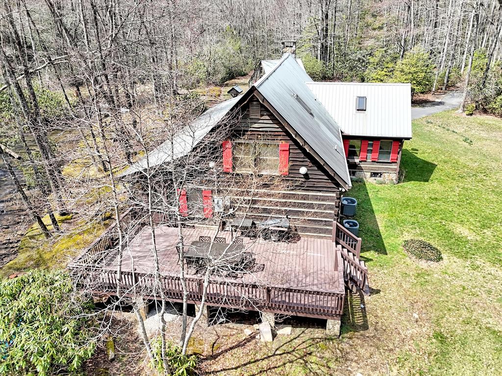 Robbinsville (Graham), North Carolina, 28771, United States, 6 Bedrooms Bedrooms, ,4 BathroomsBathrooms,Residential,Active,2006822