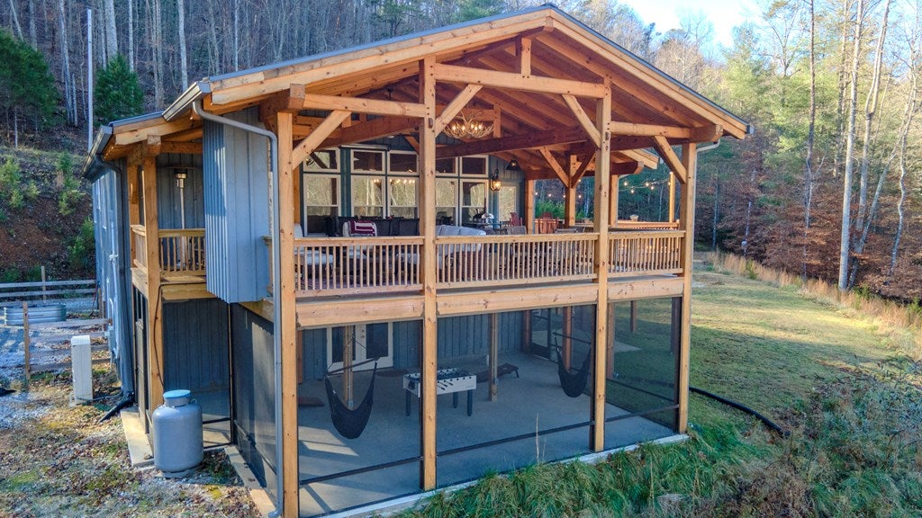 Otto, North Carolina, 28763, United States, 4 Bedrooms Bedrooms, ,6 BathroomsBathrooms,Residential,Active,2007240