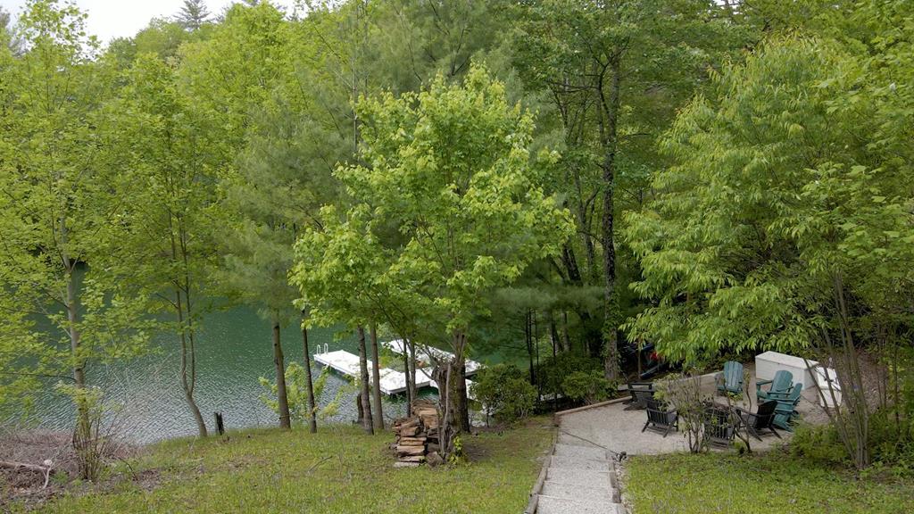 Topton, North Carolina, 28781, United States, 3 Bedrooms Bedrooms, ,4 BathroomsBathrooms,Residential,Active,2007166