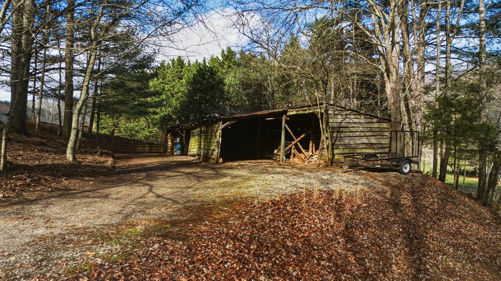 Franklin, North Carolina, 28734, United States, 3 Bedrooms Bedrooms, ,4 BathroomsBathrooms,Residential,Active,2007026