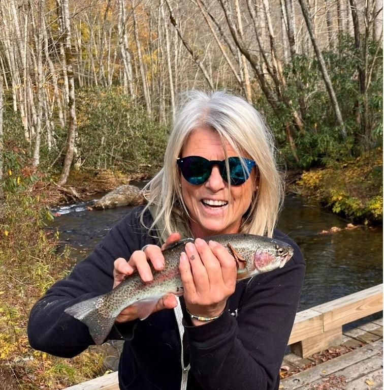 Robbinsville (Graham), North Carolina, 28771, United States, 6 Bedrooms Bedrooms, ,4 BathroomsBathrooms,Residential,Active,2006822