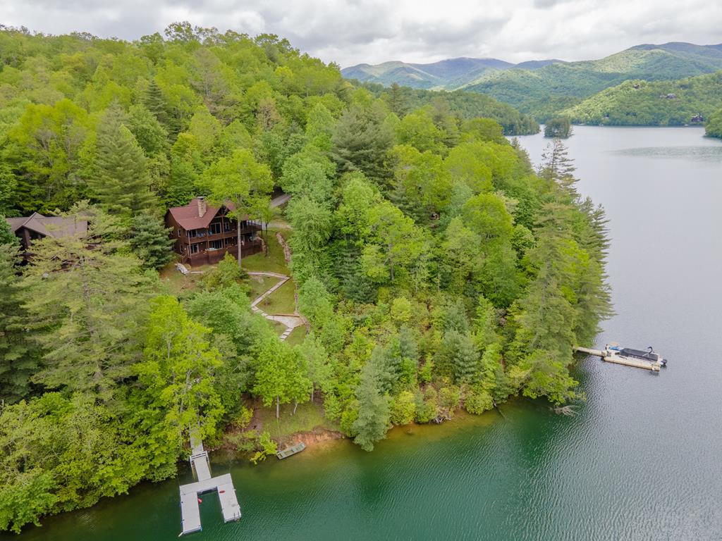 Topton, North Carolina, 28781, United States, 3 Bedrooms Bedrooms, ,4 BathroomsBathrooms,Residential,Active,2007166