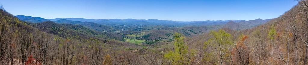 Franklin, North Carolina, 28734, United States, 2 Bedrooms Bedrooms, ,1 BathroomBathrooms,Residential,Active,1810496