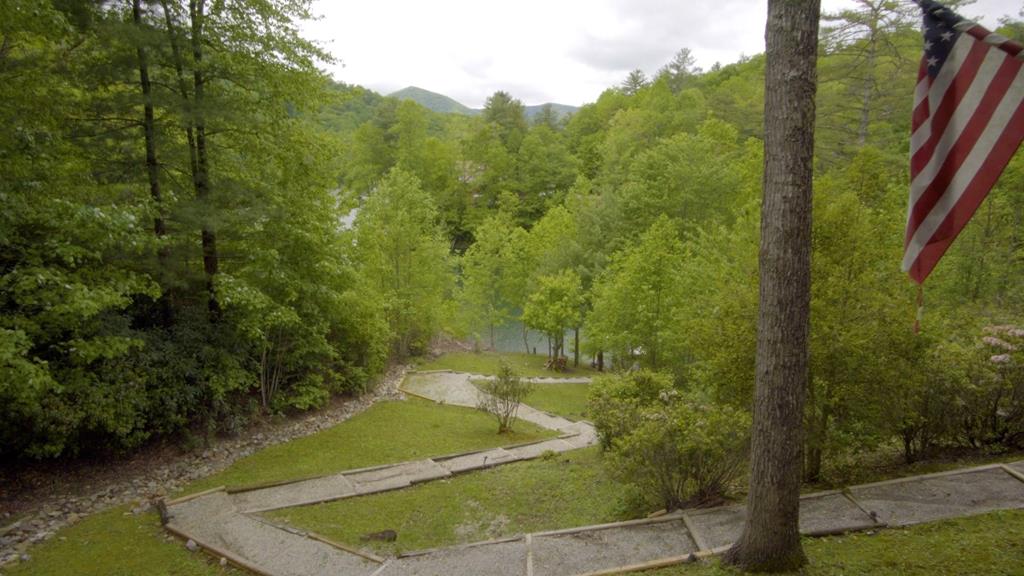 Topton, North Carolina, 28781, United States, 3 Bedrooms Bedrooms, ,4 BathroomsBathrooms,Residential,Active,2007166