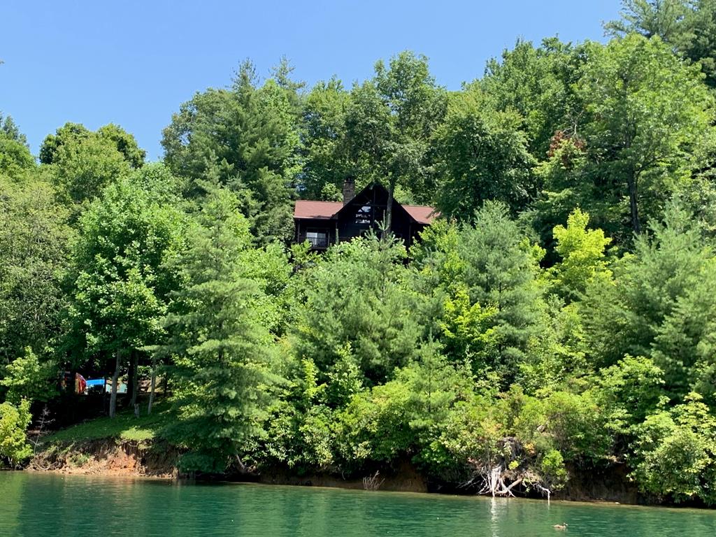 Topton, North Carolina, 28781, United States, 3 Bedrooms Bedrooms, ,4 BathroomsBathrooms,Residential,Active,2007166