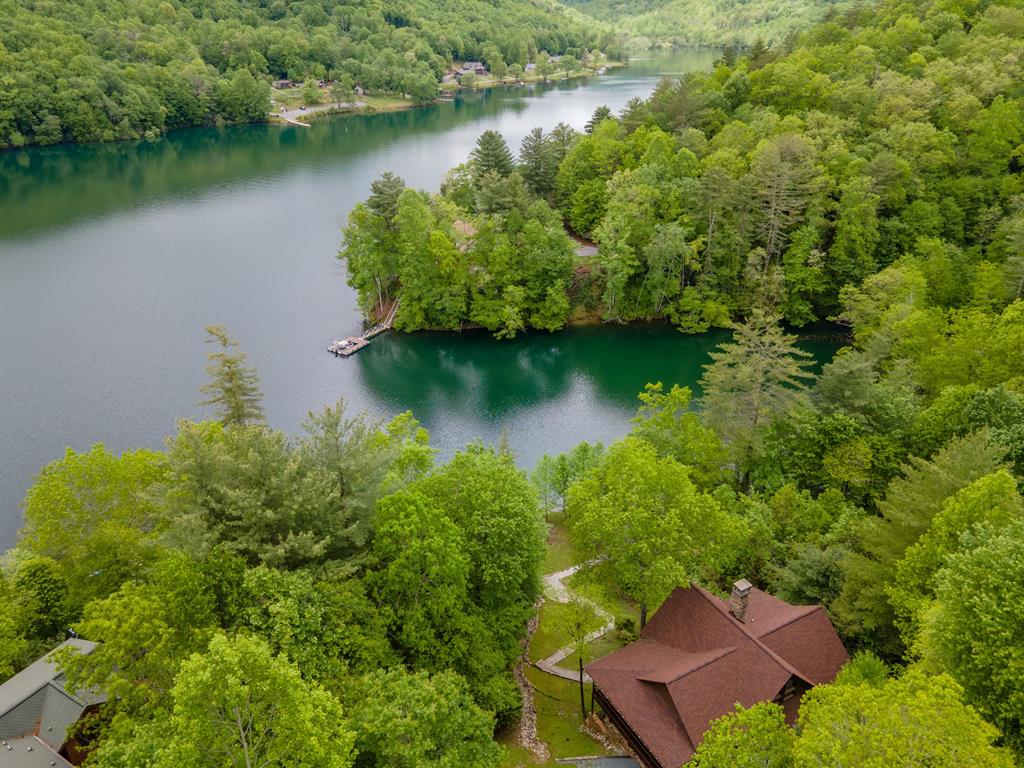 Topton, North Carolina, 28781, United States, 3 Bedrooms Bedrooms, ,4 BathroomsBathrooms,Residential,Active,2007166