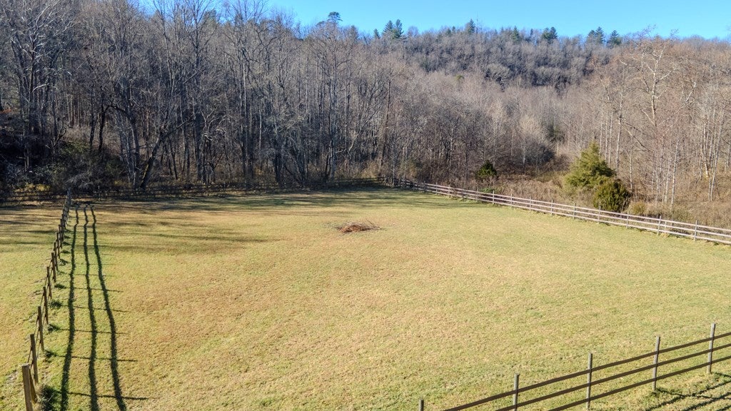 Otto, North Carolina, 28763, United States, 4 Bedrooms Bedrooms, ,6 BathroomsBathrooms,Residential,Active,2007240