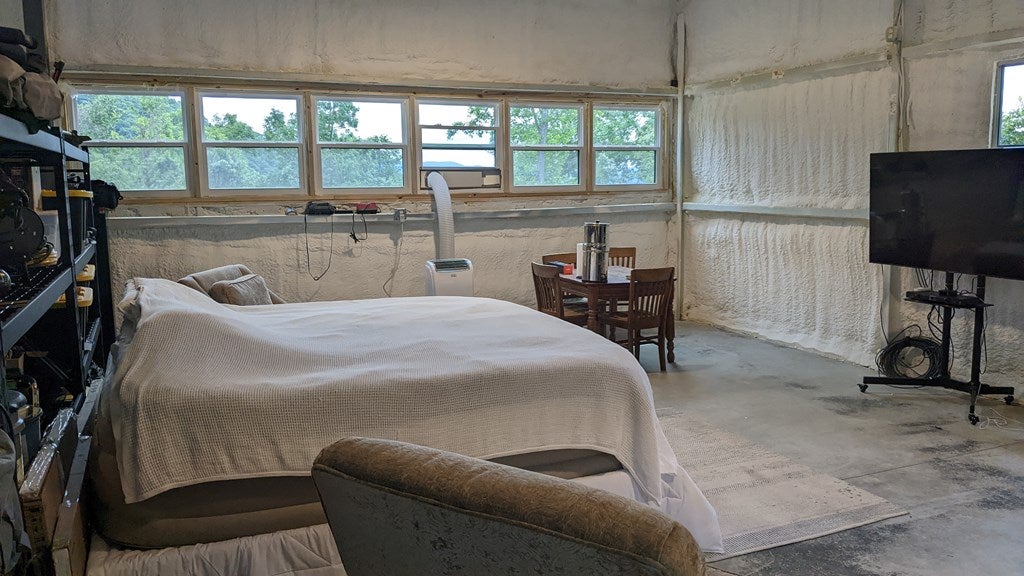 Franklin, North Carolina, 28734, United States, 2 Bedrooms Bedrooms, ,1 BathroomBathrooms,Residential,Active,1810496