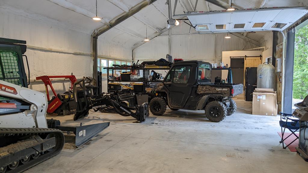 Franklin, North Carolina, 28734, United States, 2 Bedrooms Bedrooms, ,1 BathroomBathrooms,Residential,Active,1810496