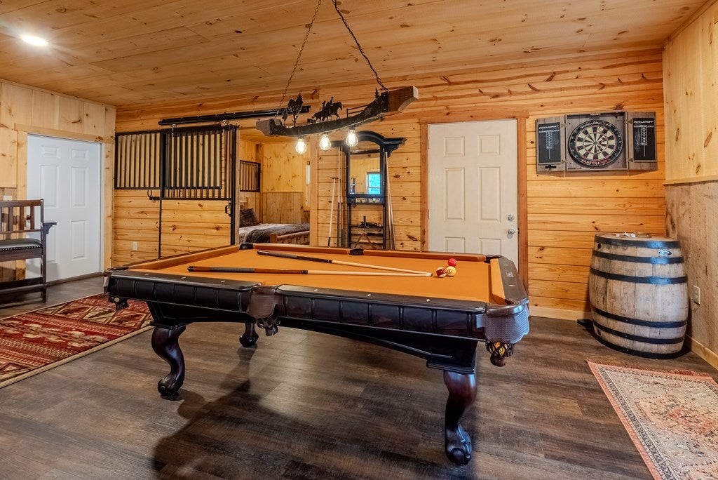 Otto, North Carolina, 28763, United States, 4 Bedrooms Bedrooms, ,6 BathroomsBathrooms,Residential,Active,2007240