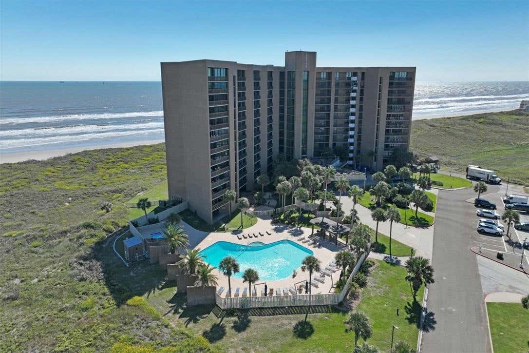 6745 SEACOMBER DR APT 307, PORT ARANSAS, TX 78373, photo 1 of 40