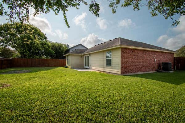 7202 MARBLE FALLS DR, CORPUS CHRISTI, TX 78414, photo 4 of 31