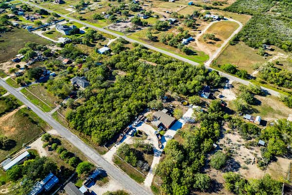 000 COUNTY ROAD 124 CIRCLE, ALICE, TX 78332 - Image 1