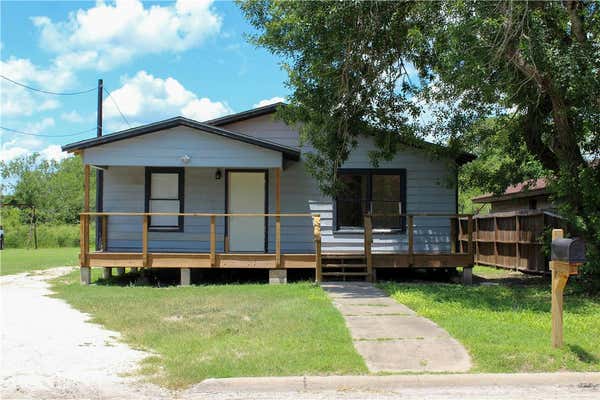 604 W POWELL ST, BEEVILLE, TX 78102 - Image 1