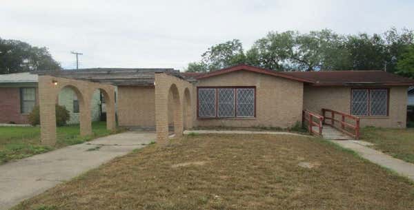 503 MARIE PL, BEEVILLE, TX 78102 - Image 1