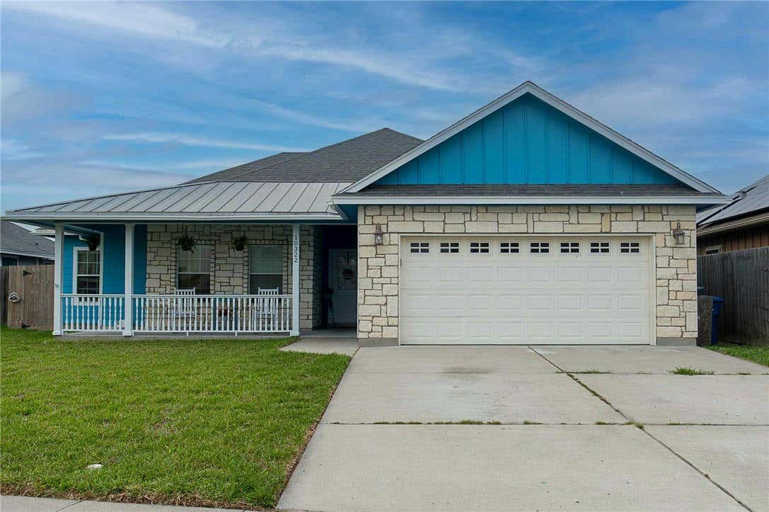 10322 HILL COUNTRY LN, CORPUS CHRISTI, TX 78410, photo 1 of 22