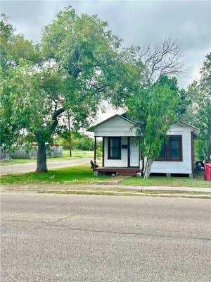 200 W MAIN AVE, ROBSTOWN, TX 78380 - Image 1