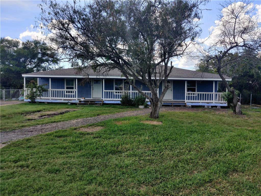 3708 RACHAL LN, ROBSTOWN, TX 78380, photo 1 of 26