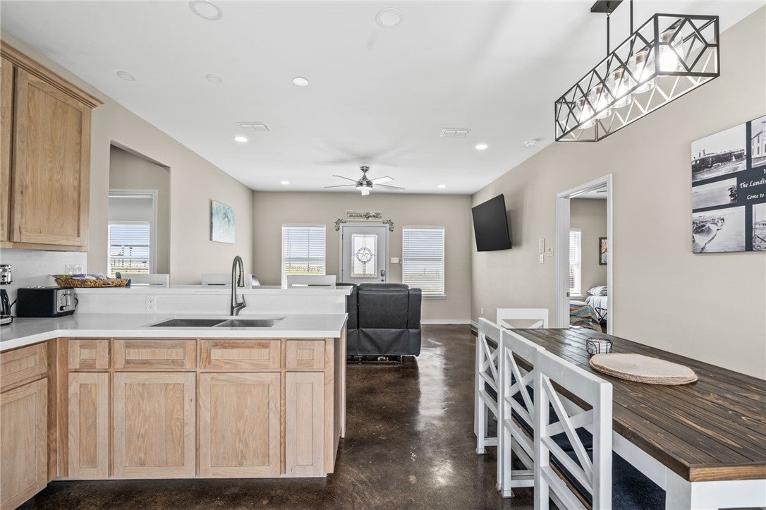 Riviera, Texas, 78379, United States, 3 Bedrooms Bedrooms, ,3 BathroomsBathrooms,Residential,Active,1967118