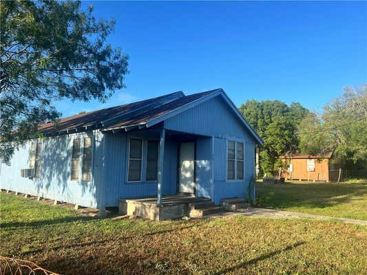 401 PALACIOS ST, BENAVIDES, TX 78341 - Image 1