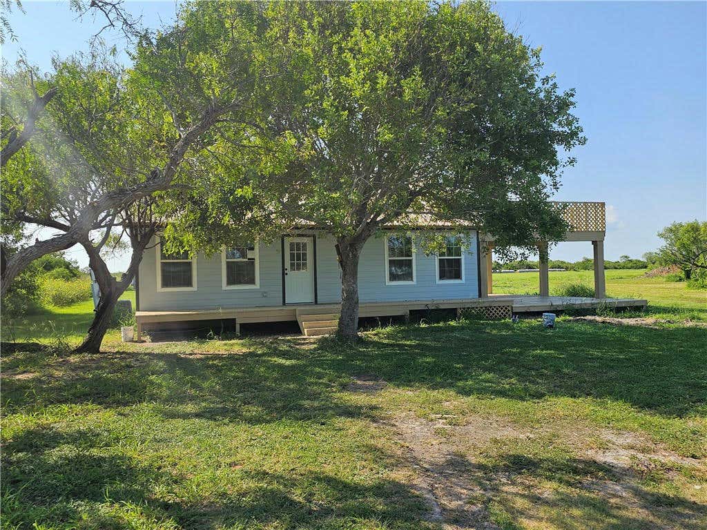 2001 FIRST ST, BAYSIDE, TX 78340, photo 1 of 20