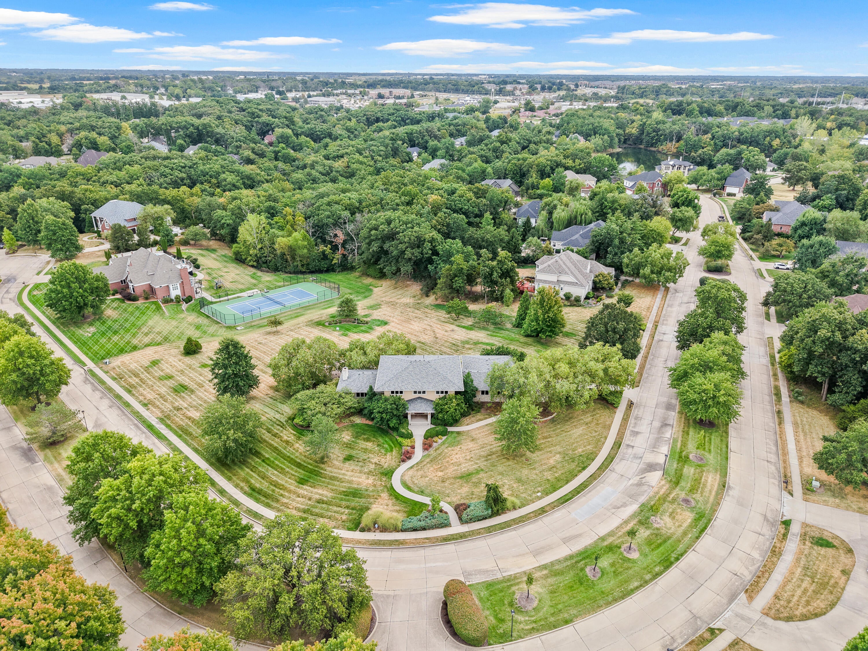 Columbia, Missouri, 65201, United States, 4 Bedrooms Bedrooms, ,4 BathroomsBathrooms,Residential,Active,1944067