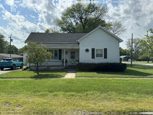 203 S BARR ST, CENTRALIA, MO 65240 - Image 1