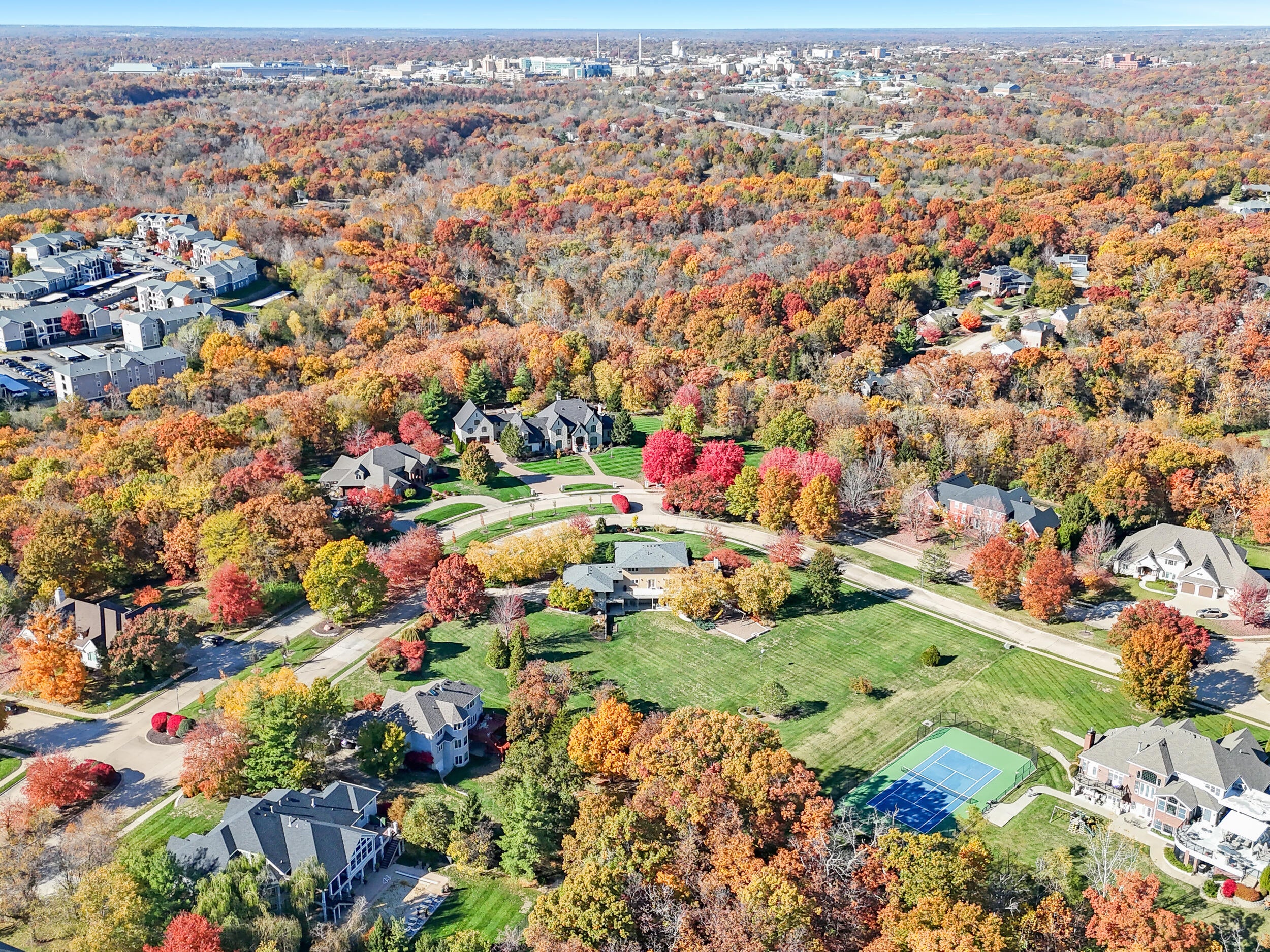 Columbia, Missouri, 65201, United States, 4 Bedrooms Bedrooms, ,4 BathroomsBathrooms,Residential,Active,1944067