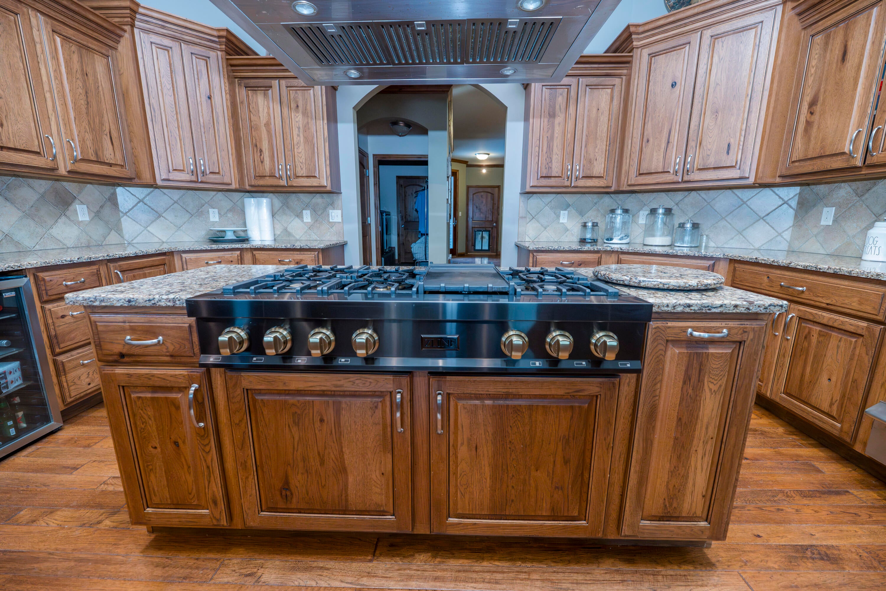 Harrisburg, Missouri, 65256, United States, 5 Bedrooms Bedrooms, ,7 BathroomsBathrooms,Residential,Active,2002606