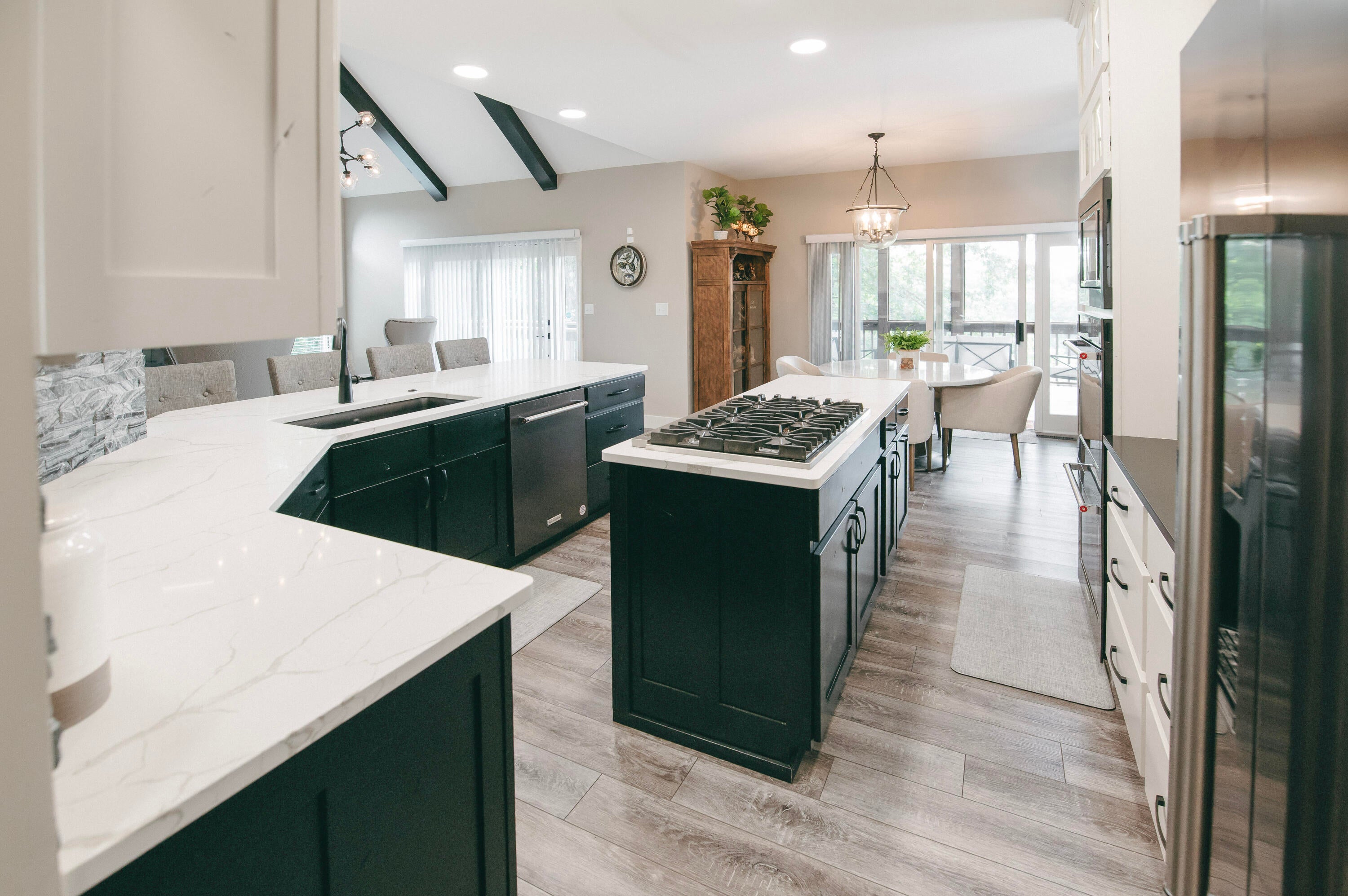 Columbia, Missouri, 65201, United States, 5 Bedrooms Bedrooms, ,5 BathroomsBathrooms,Residential,Active,1990615